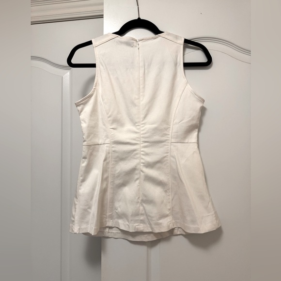 BNWT Banana Republic peplum style tank - Size 02 - Picture 2 of 3